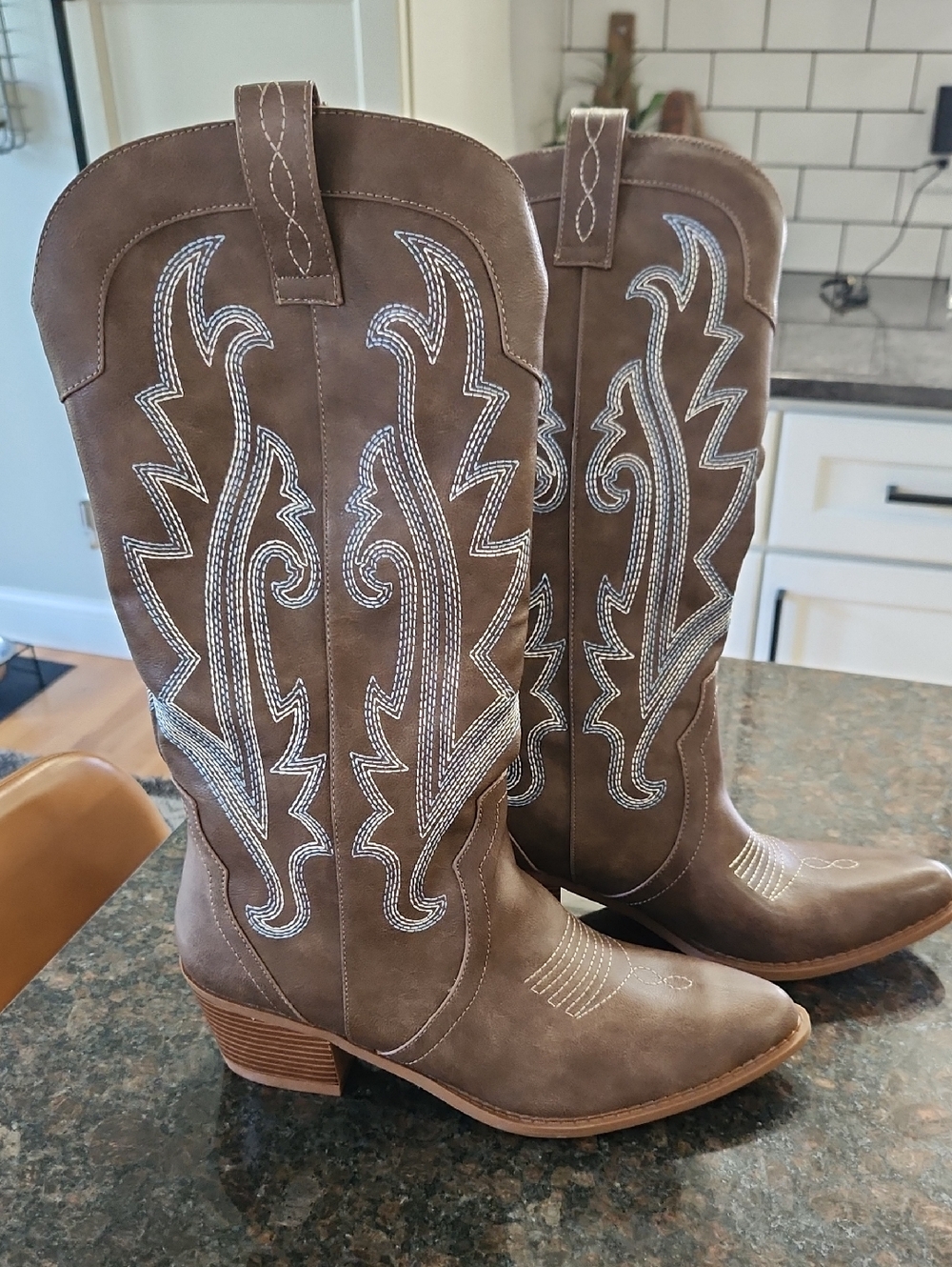 Women's Brown Embroidered Western Heeled Boots
